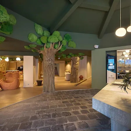 Lykke & - Ex Mercure מלון